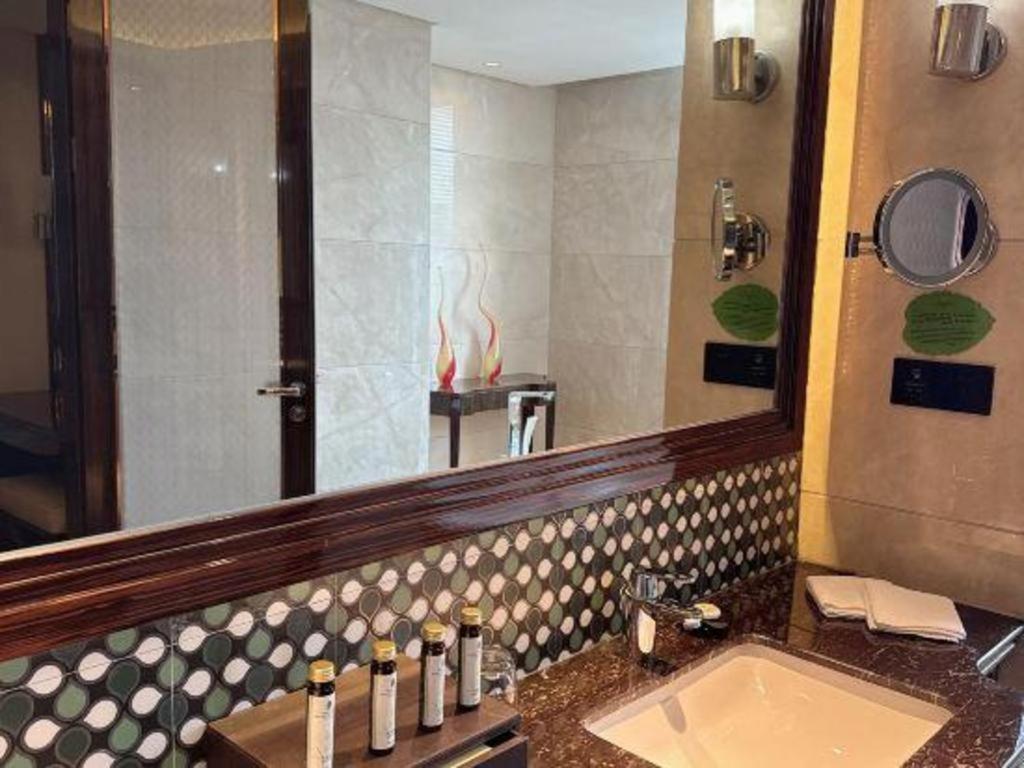 Jin Jiang Mingcheng Hotel Yancheng  Buitenkant foto